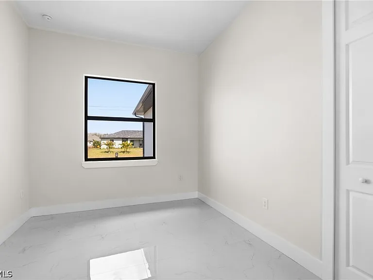 2100 NW 21st St — Photo 16