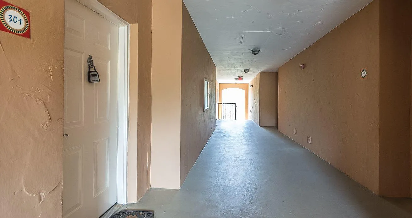 5080 Fairways Cir — Photo 2