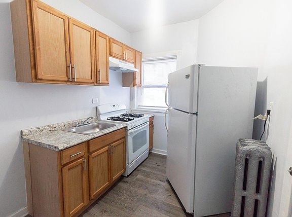 5th image of 6124 S King Dr #5