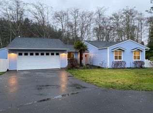 33705 Westshore Ln, Warrenton, OR 97146