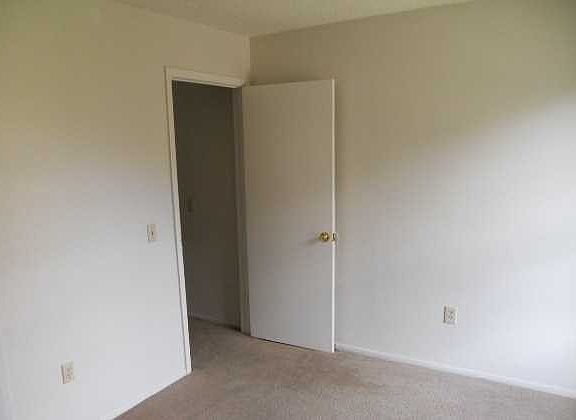 4th image of 14325 Hanging Moss Cir APT 201