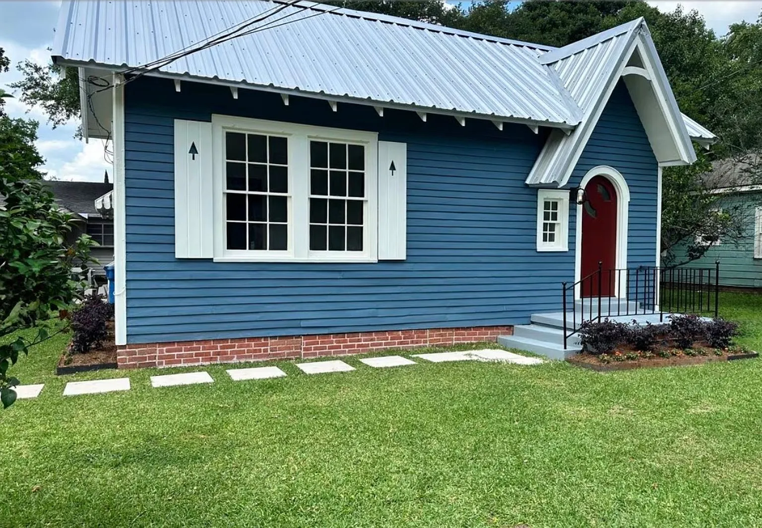 426 Bellevue Street — Photo 1