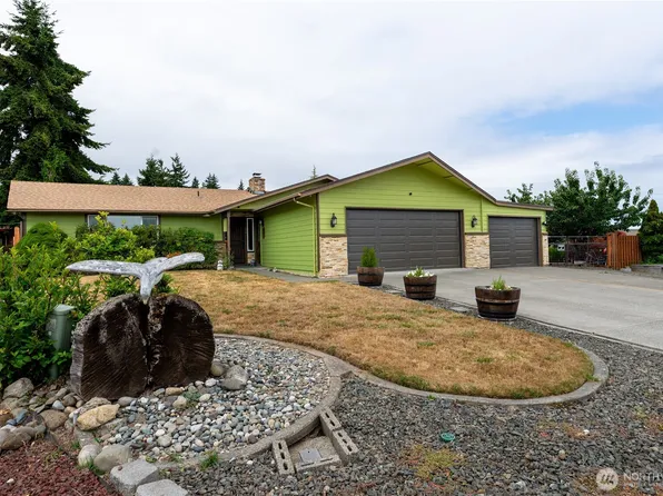 718 Elizabeth Place, Port Angeles, WA 98362
