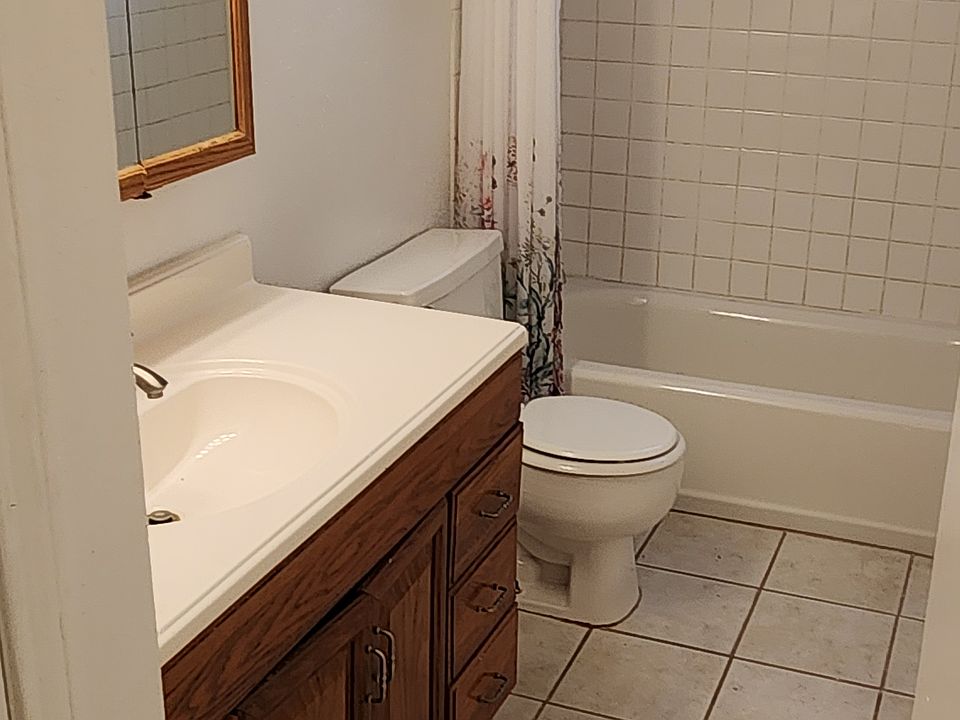 1st image of 10302 Sageburrow Dr
