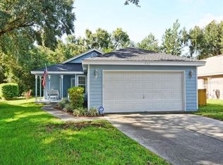 713 Kenmoore Ct, Eustis, FL 32726