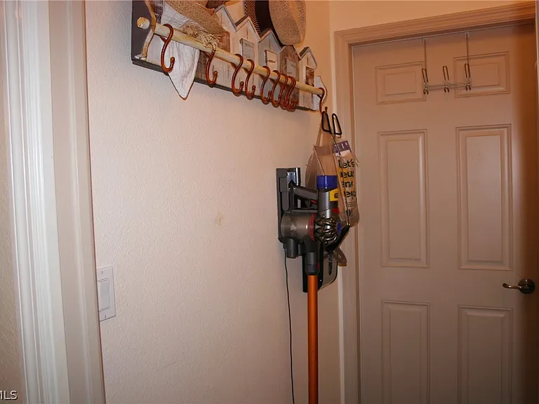 20719 Kaidon Ln — Photo 21