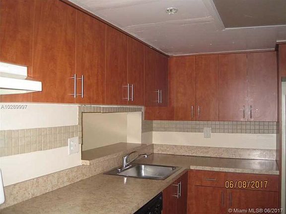 2nd image of 8760 SW 133rd Ave APT 222