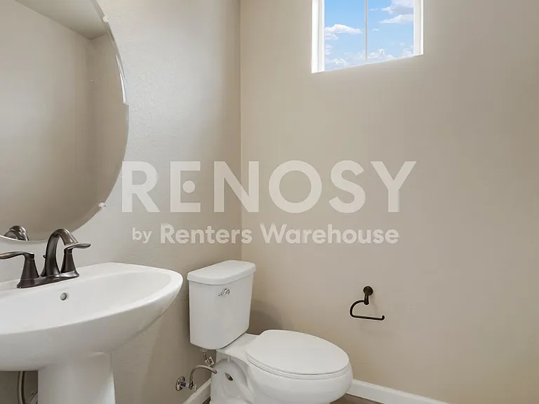 421 Millwall Cir — Photo 13