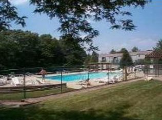 9357 S Lake Ridge Dr #186, Bloomington, IN 47401