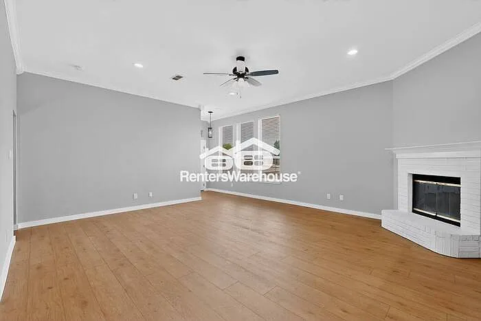 7301 Fossil Lake Dr — Photo 4