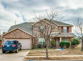 10543 Highland Ridge Rd, Fort Worth, TX 76108