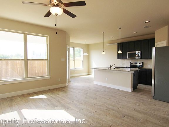 4th image of 716 Gristmill Dr