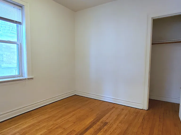 4423 W Irving Park Rd #1F — Photo 17
