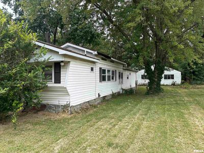 905 W Webster St, Benton, IL, 62812