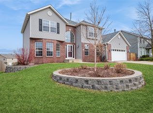 221 Rockvalley Dr SW, Cedar Rapids, IA 52404