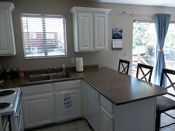5th image of 5459 W Mountain Men Dr