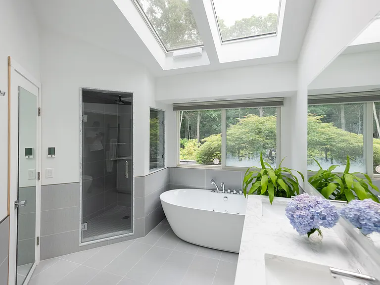 10 Crows Nest Cir — Photo 16