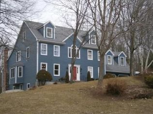 48 Colonial Dr, Mendon, MA 01756