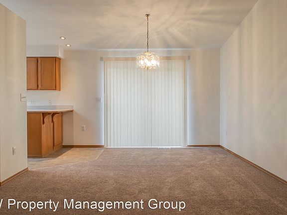 3rd image of 5016 109th St NE #B