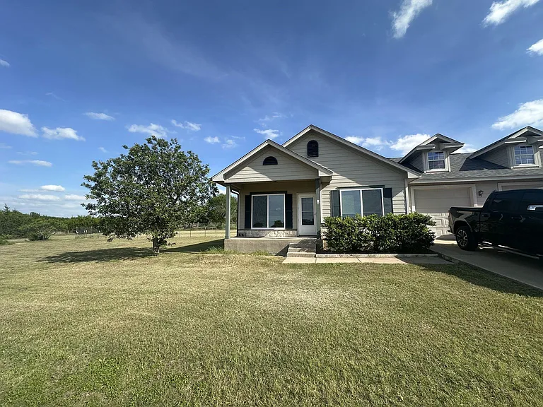 1640 NE County Road 228 #B — Photo 1