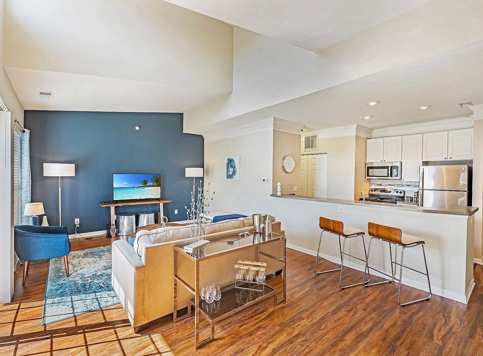 The Docks Apartments and Townhomes — Photo 2