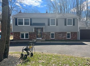 12 Packenah Trl, Shamong, NJ 08088