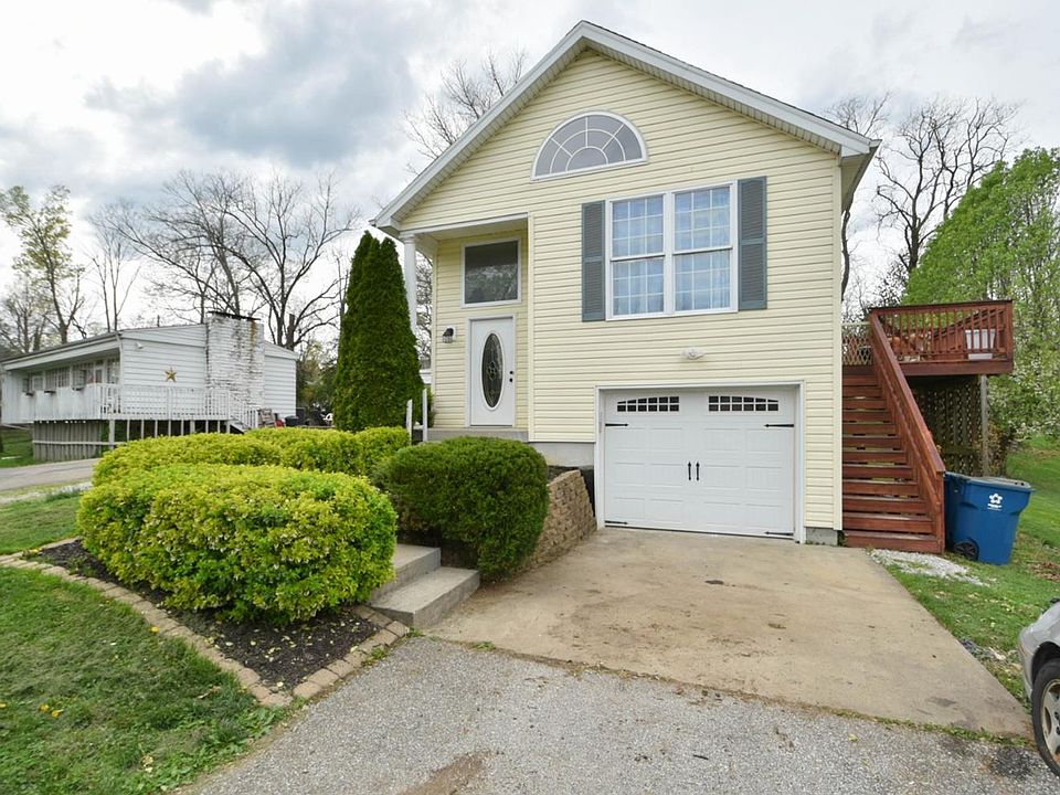 1st image of 682 Bayne Ave