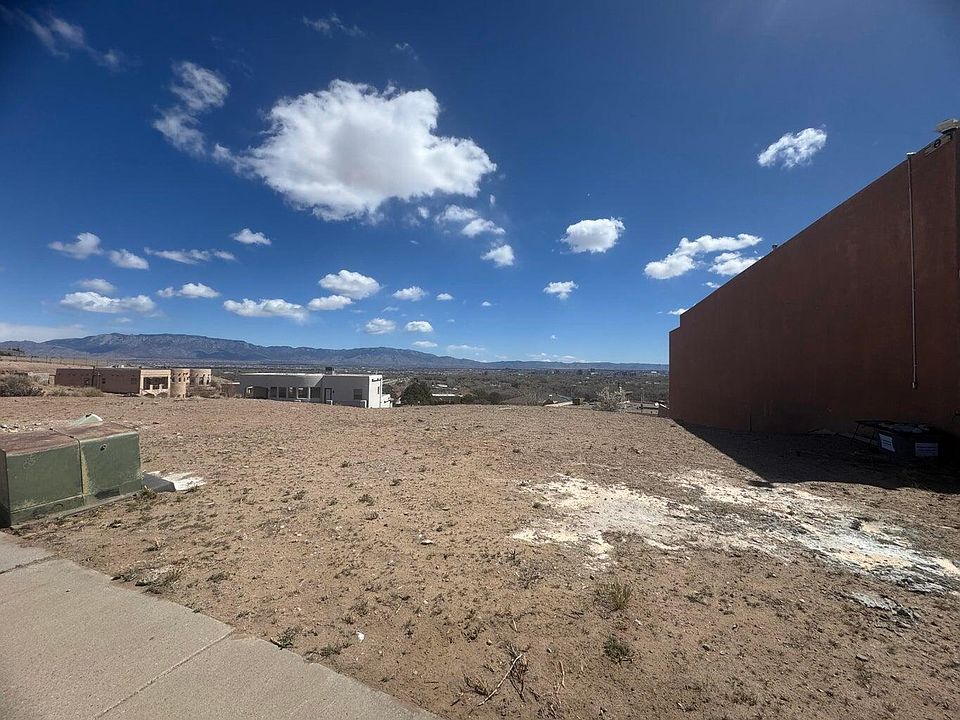 1st image of 1748 Cliffside Dr NW