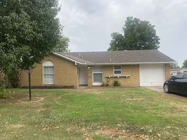 810 S 119th East Ave
