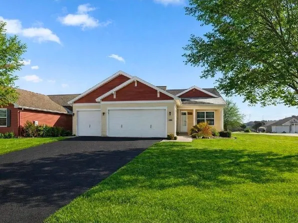 12719 Huntington Ave S, Savage, MN 55378