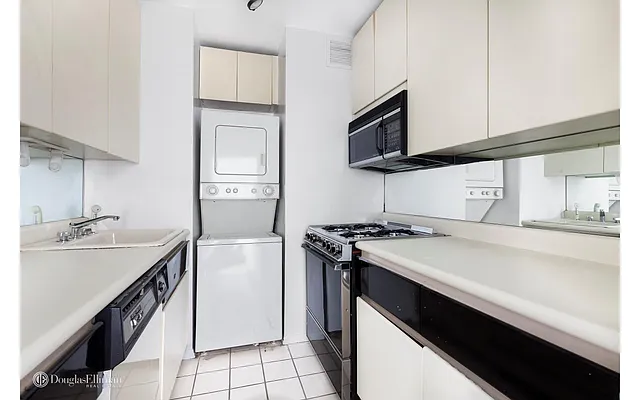 Sold by Douglas Elliman | media 3