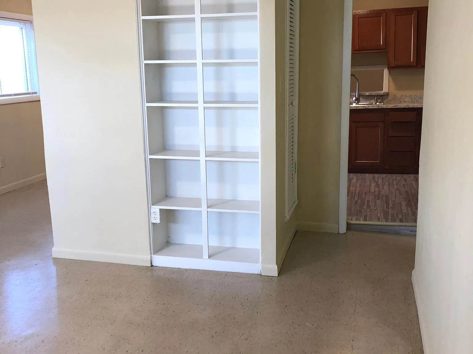 2013 David Dr — Photo 2