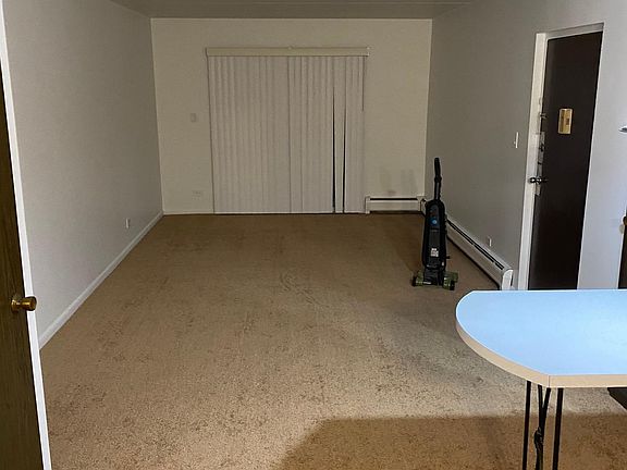4th image of 1704 Indianapolis Blvd APT 8