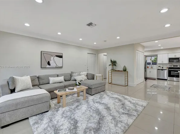 1801 NE 54th St, Fort Lauderdale, FL 33308