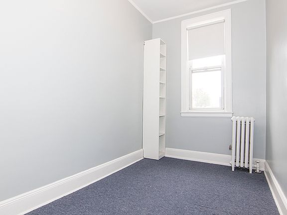 4th image of 32-39 Steinway St #2AA