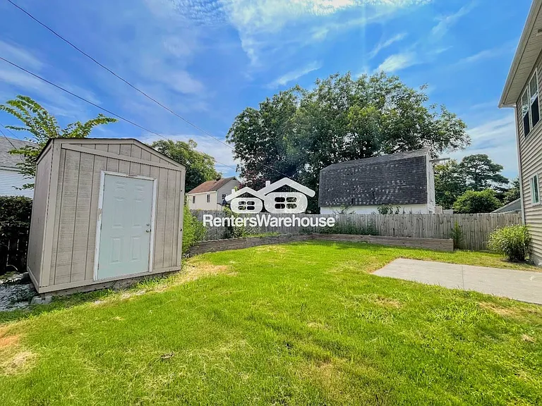135 Cushing St — Photo 39