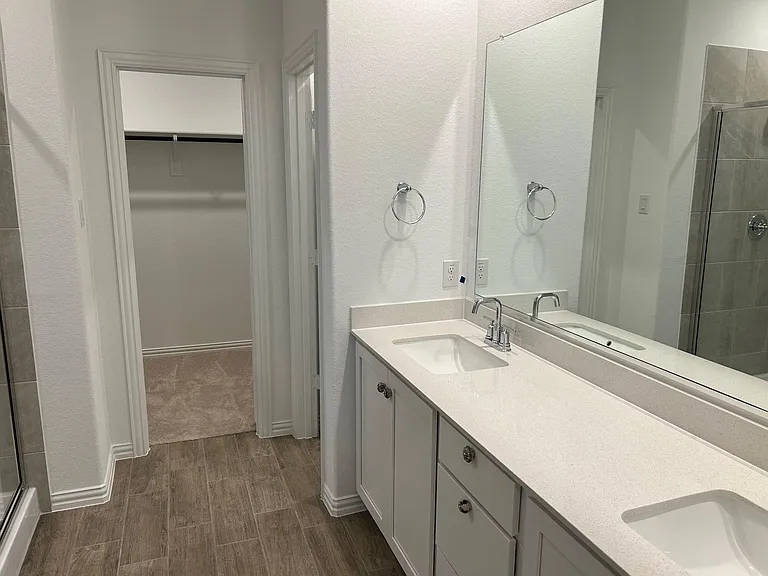 2513 Birchcrest Dr — Photo 14