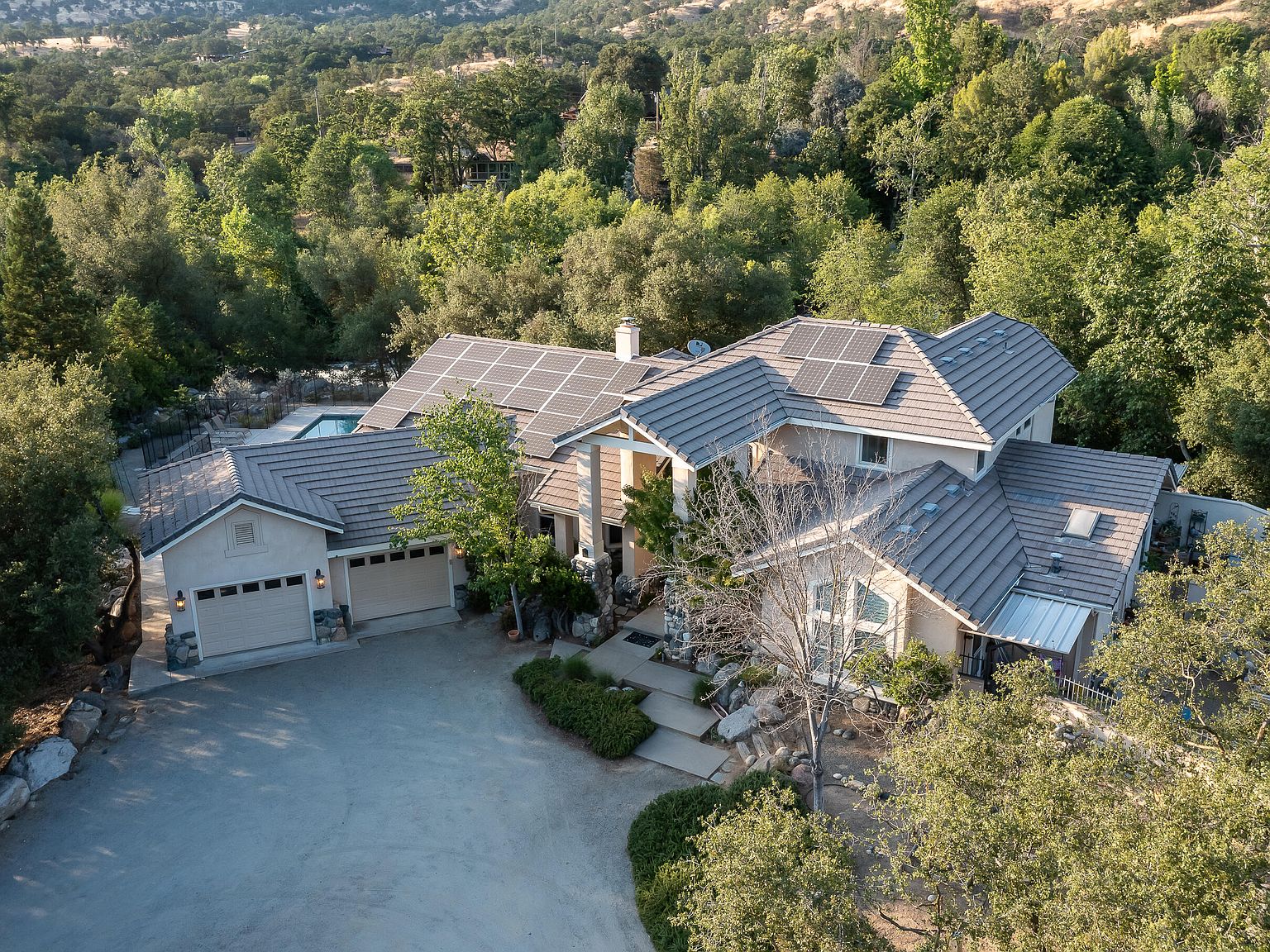 43355 Sierra Drive UNIT C, Three Rivers, CA 93271 | Zillow