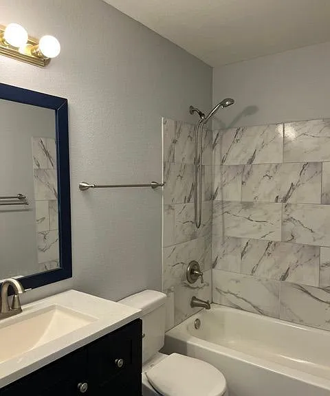 155 N Bitterbush St #B — Photo 7