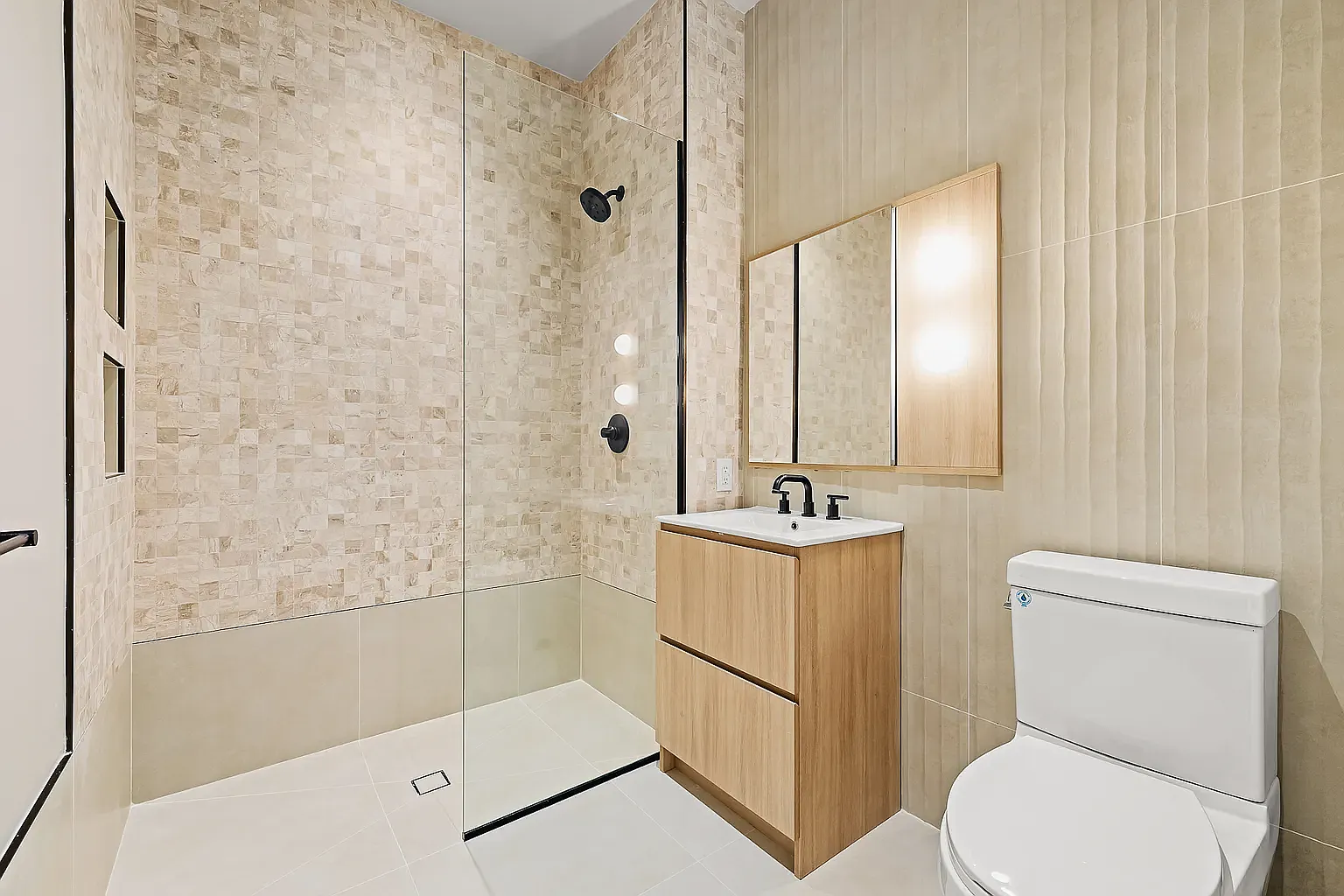 733 Lincoln Place — Photo 4