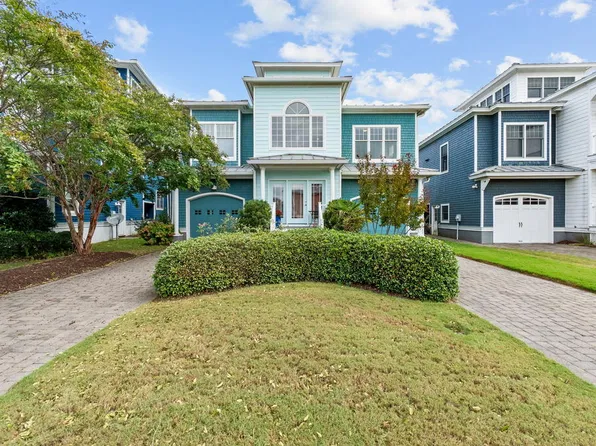 11 Kings Ct, Cape Charles, VA 23310