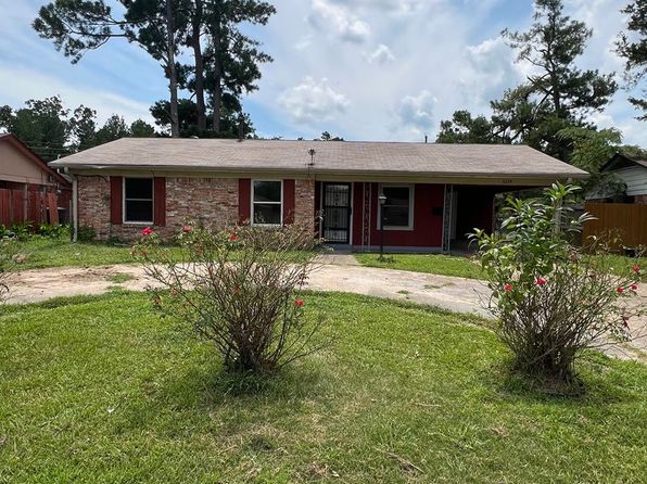 3229 Valley View Dr