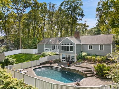 81 Fox Ridge Road, Stamford, CT, 06903