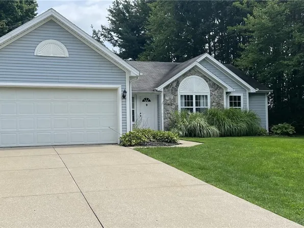 1288 Morning Star Dr, Rock Creek, OH 44084