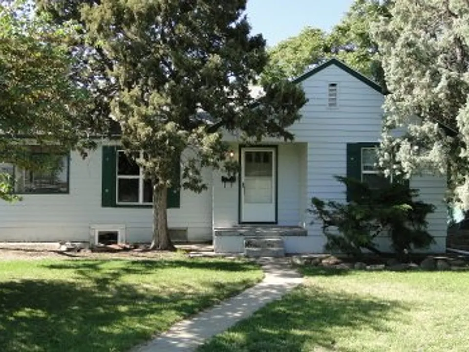 1625 Orchard Ave