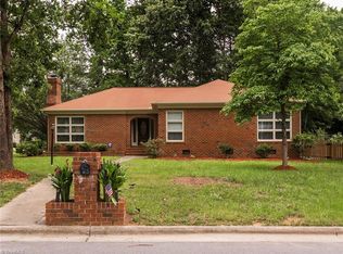 2622 Baytree Dr, Greensboro, NC 27455