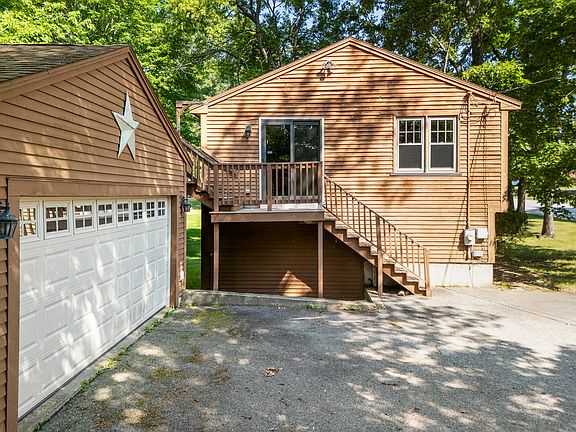 5th image of 84 Plaza Drive