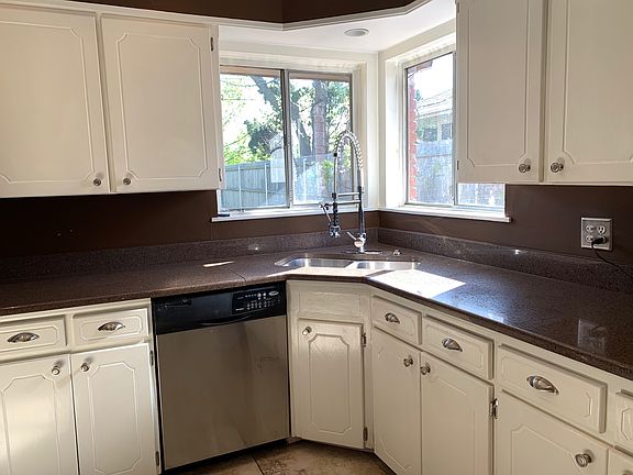 2nd image of 2204 NW 54th St