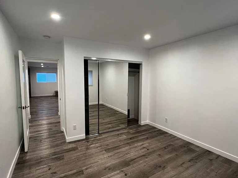1233 Franklin St #101 — Photo 8