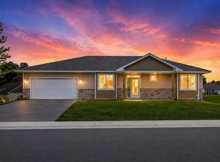 31079 Magnolia Ridge Way, Lindstrom, MN 55045